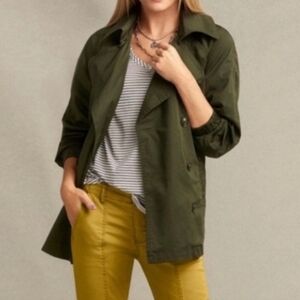 CAbi Expedition jacket trench Safari Travel Springbreak Lightweight M EUC Green